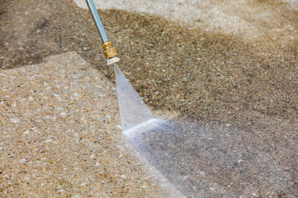 Best Pool Deck Cleaning in Makaha, HI